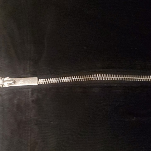 Twik Skirt - Picture 3 of 7